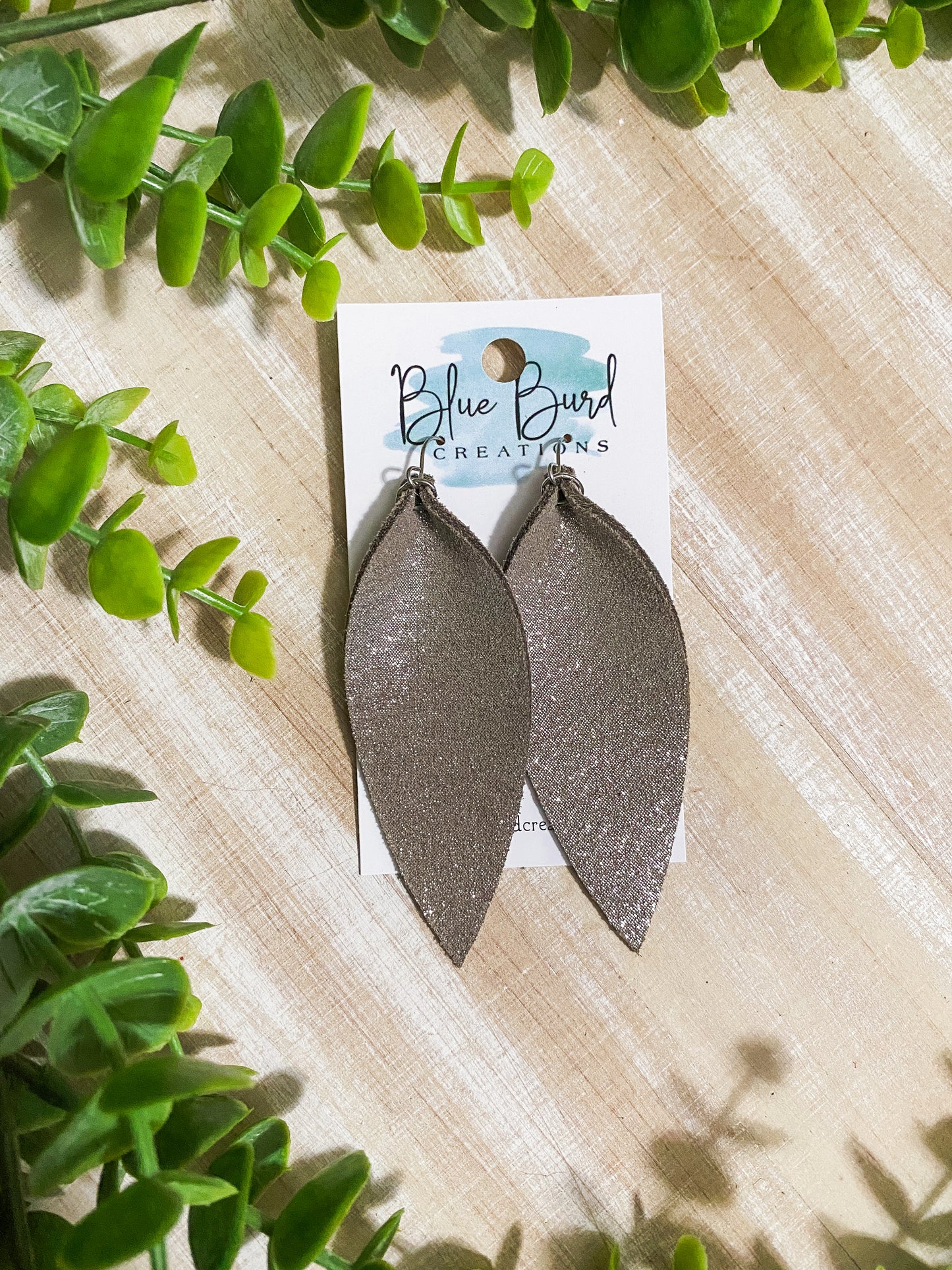 Granite Gray Skinny Petals