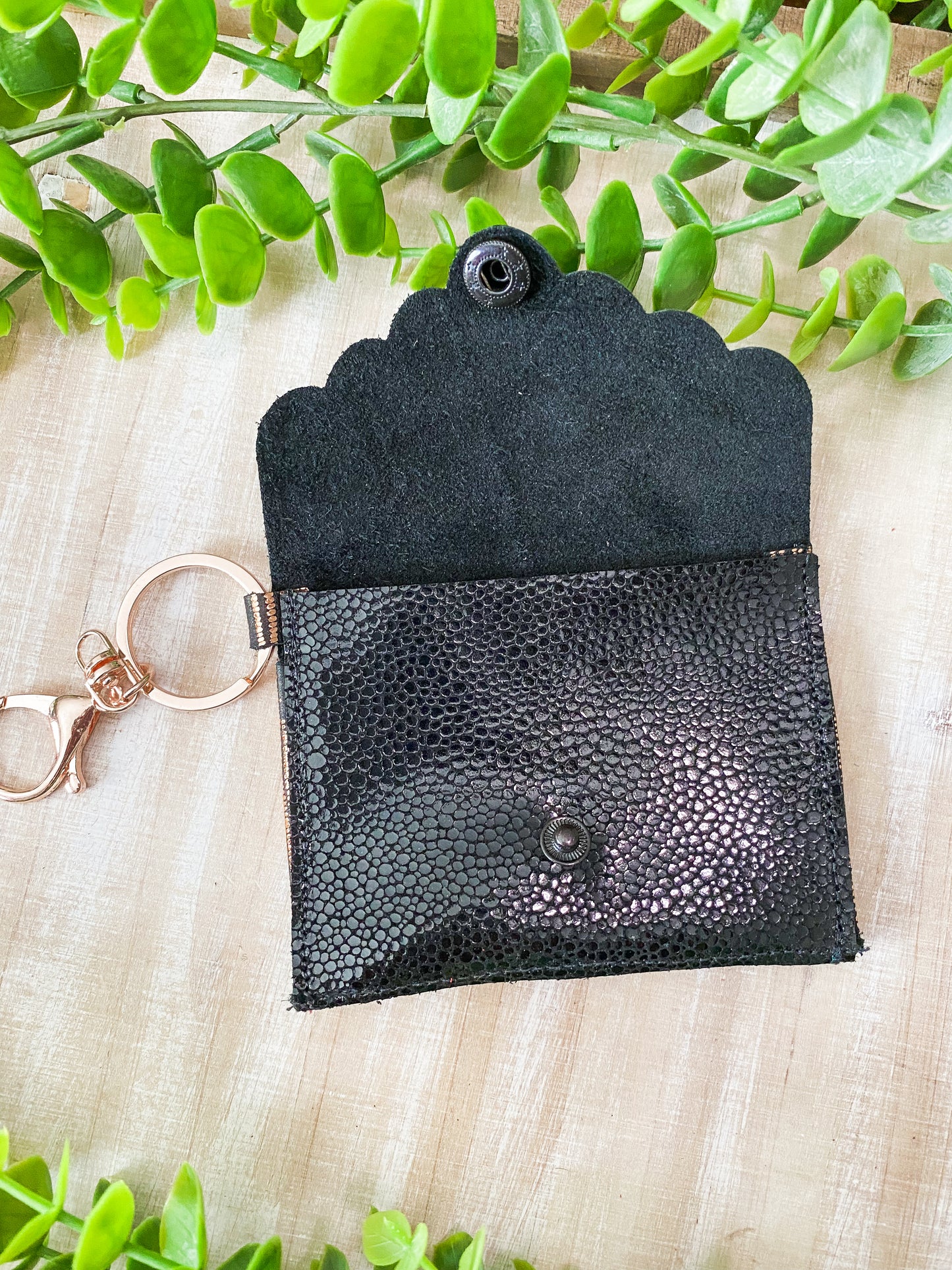 Rosegold Rain on Black Stingray